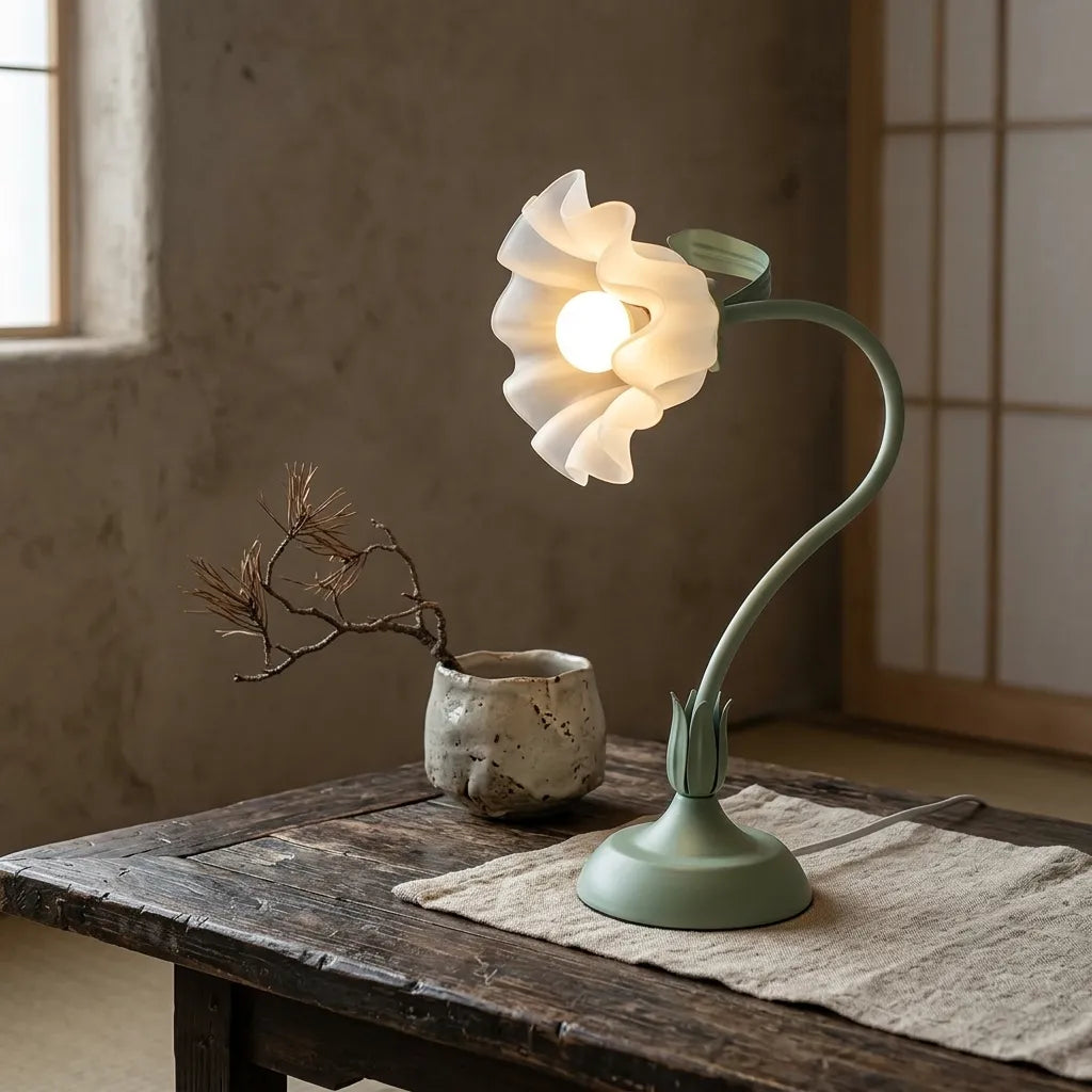 Flower Table Lamp for Bedroom Lighting